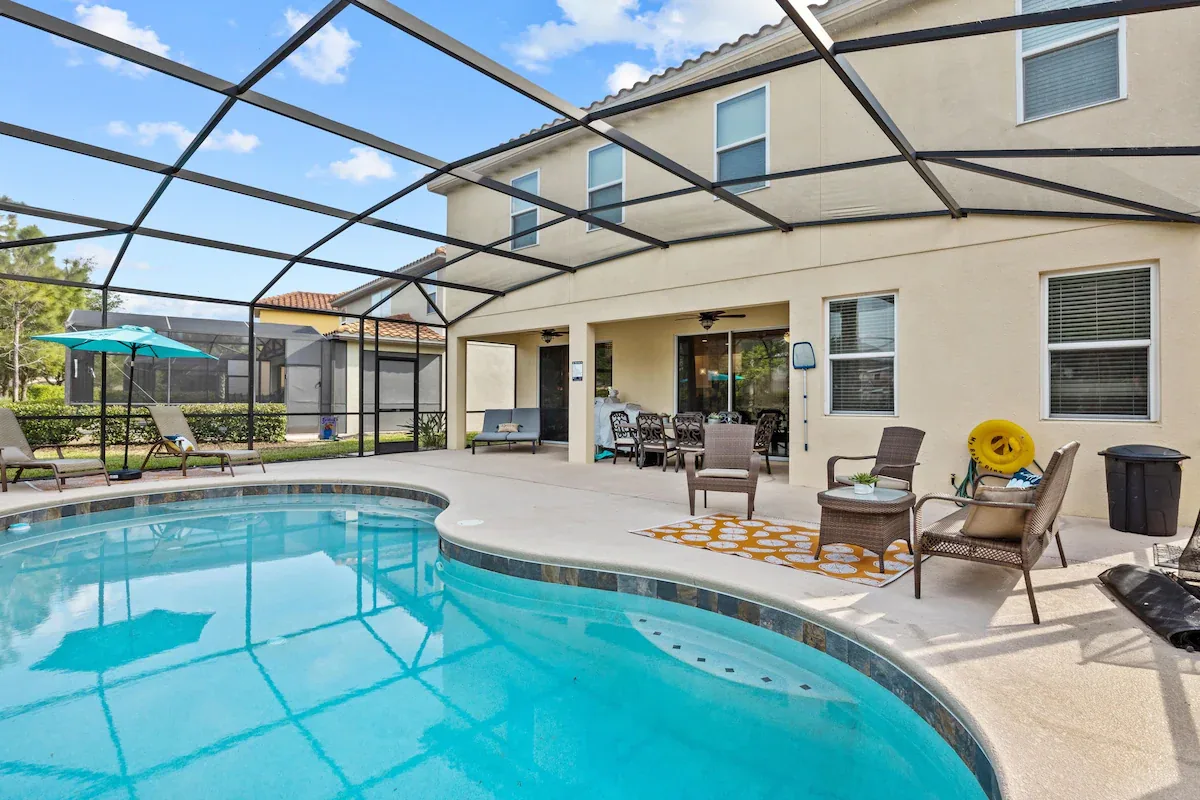 Disney Magical Escapes pool